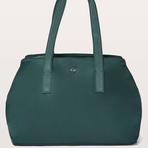 Lululemon Go Getter Bag *Heatproof Pocket